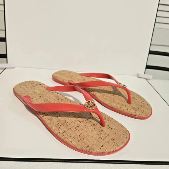 Michael Kors Cork Flip-Flops – Bright and Stylish Comfort - Picture 1 of 9